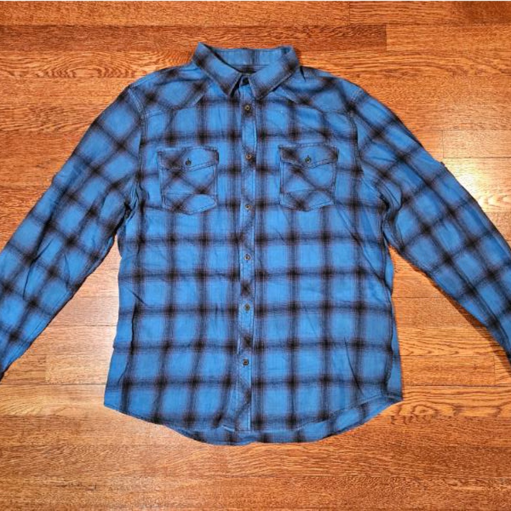 Men’s button down flannel
